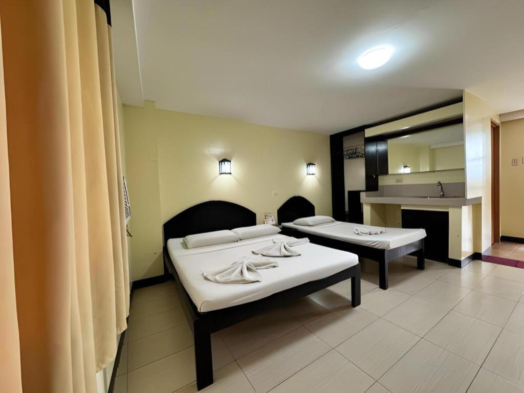 Sampaguita Suites Plaza Garcia Cebu Esterno foto